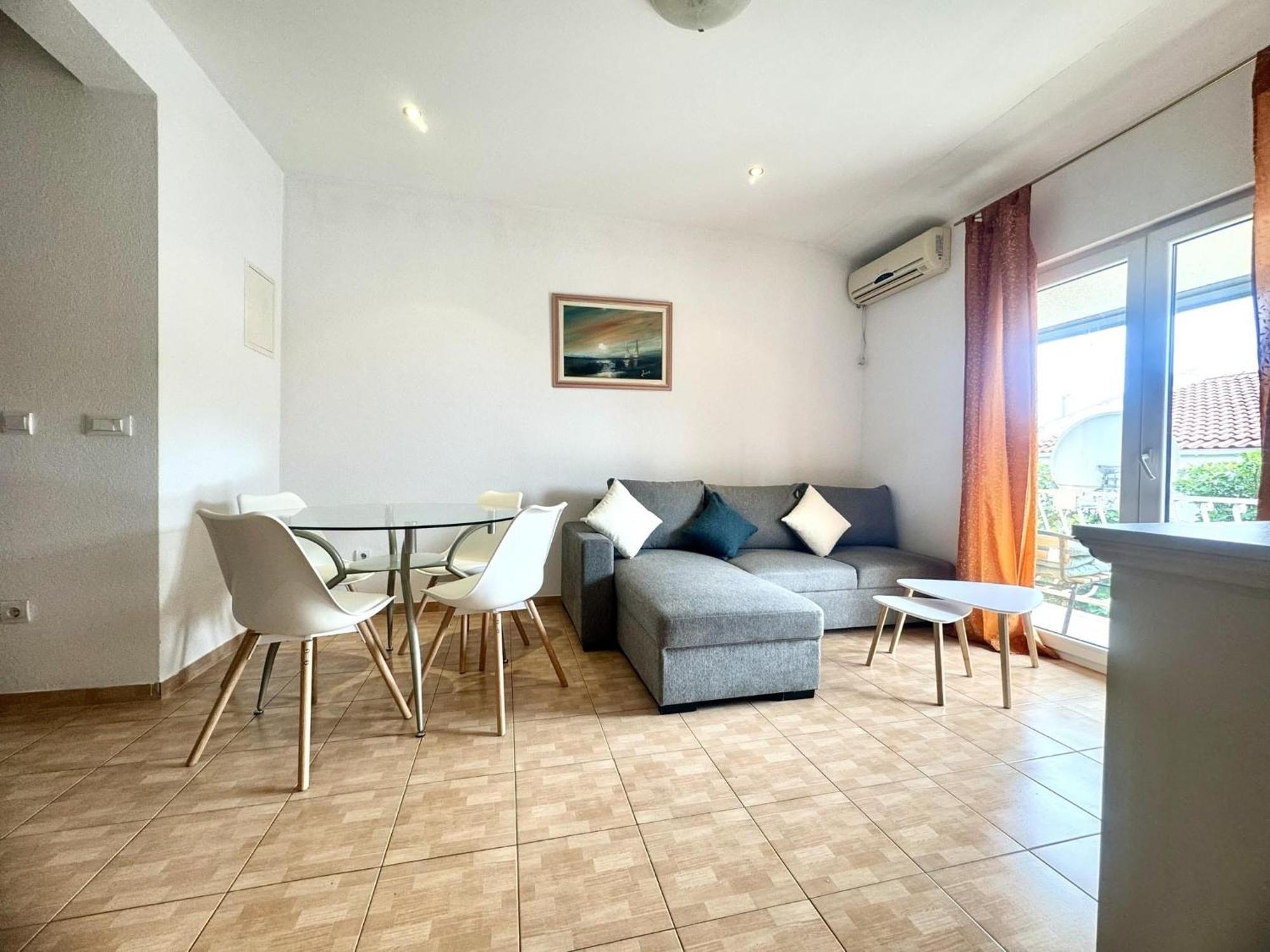 Apartmani Jela Makarska Bagian luar foto