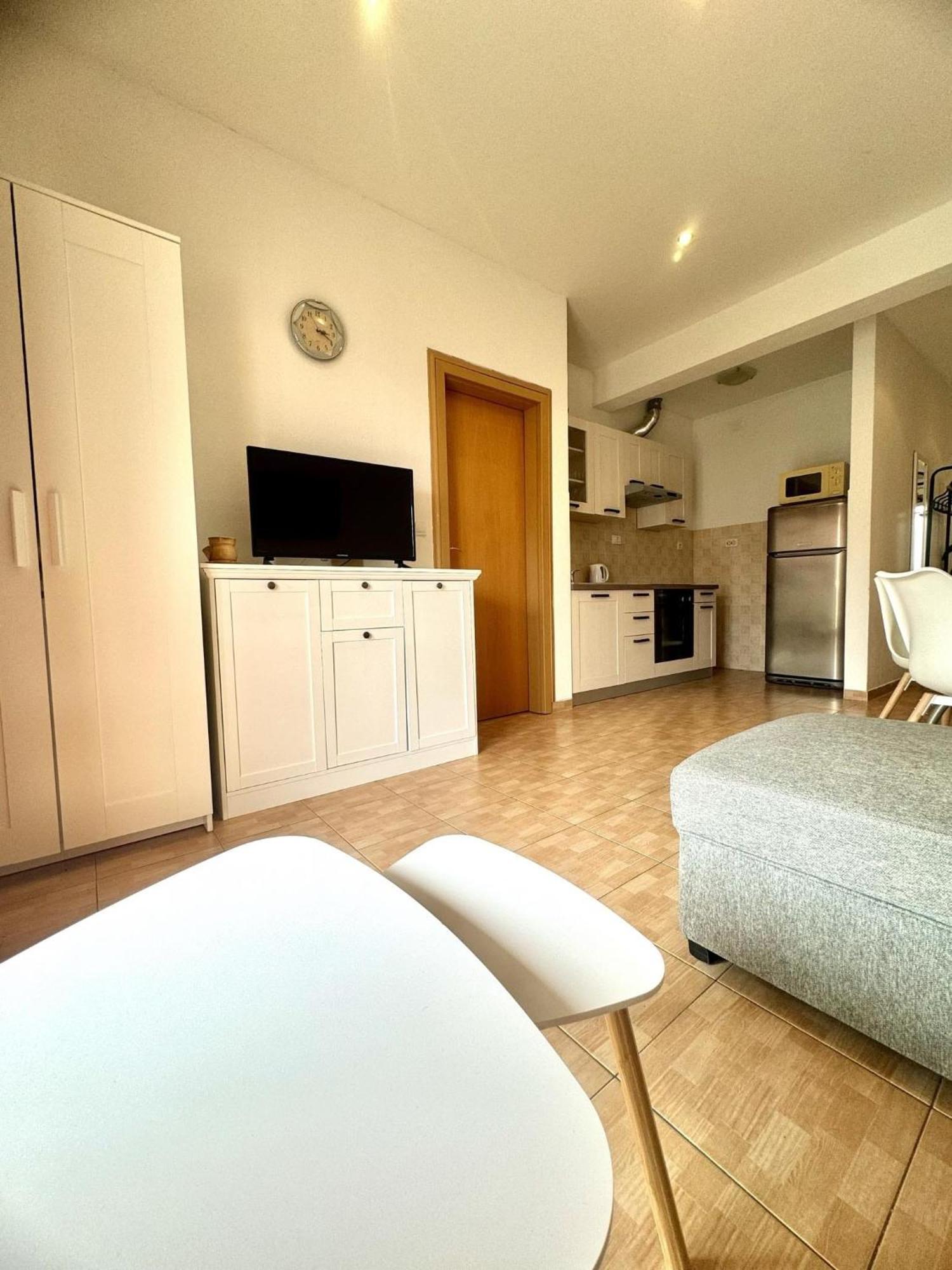 Apartmani Jela Makarska Bagian luar foto