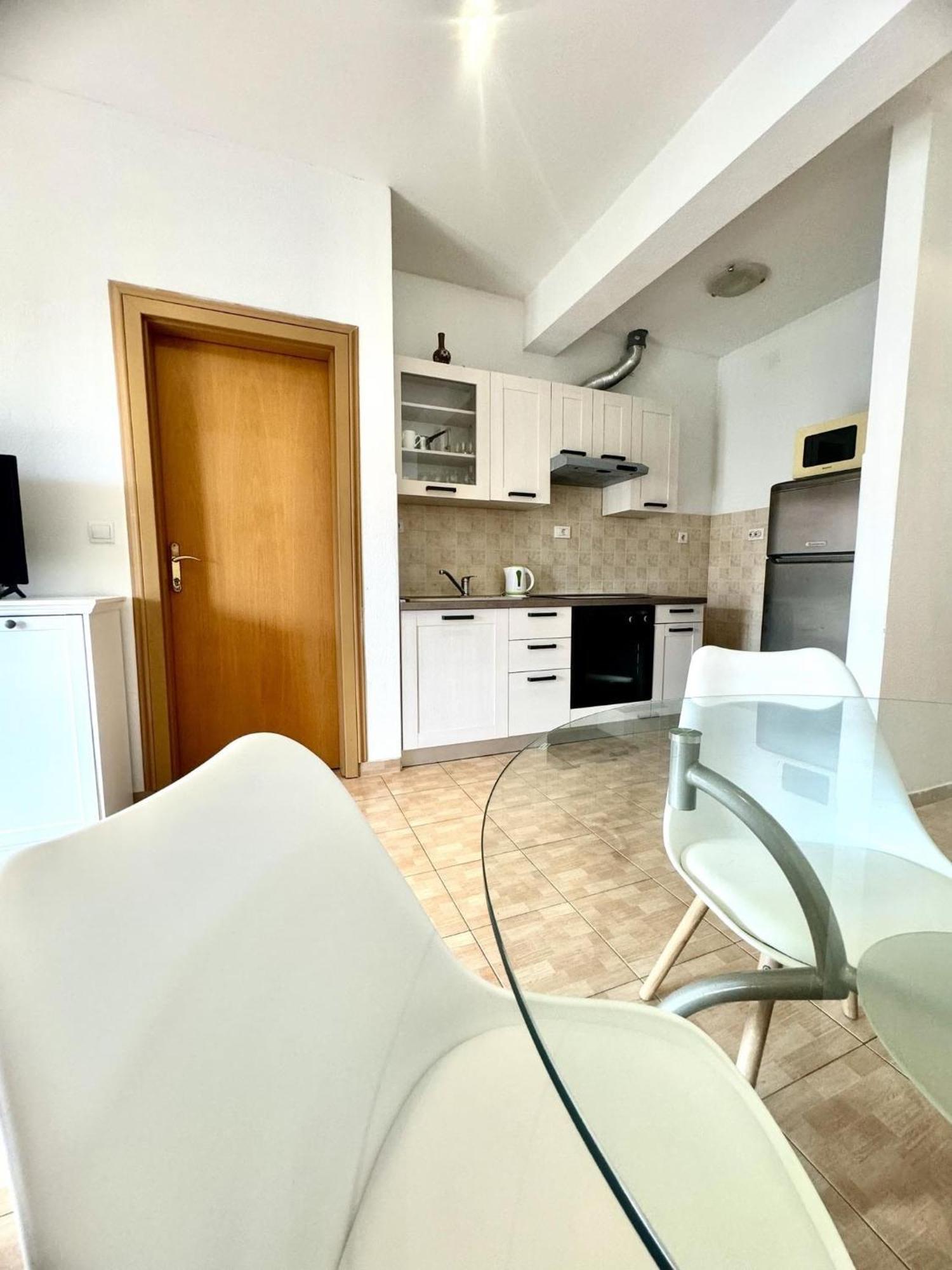 Apartmani Jela Makarska Bagian luar foto
