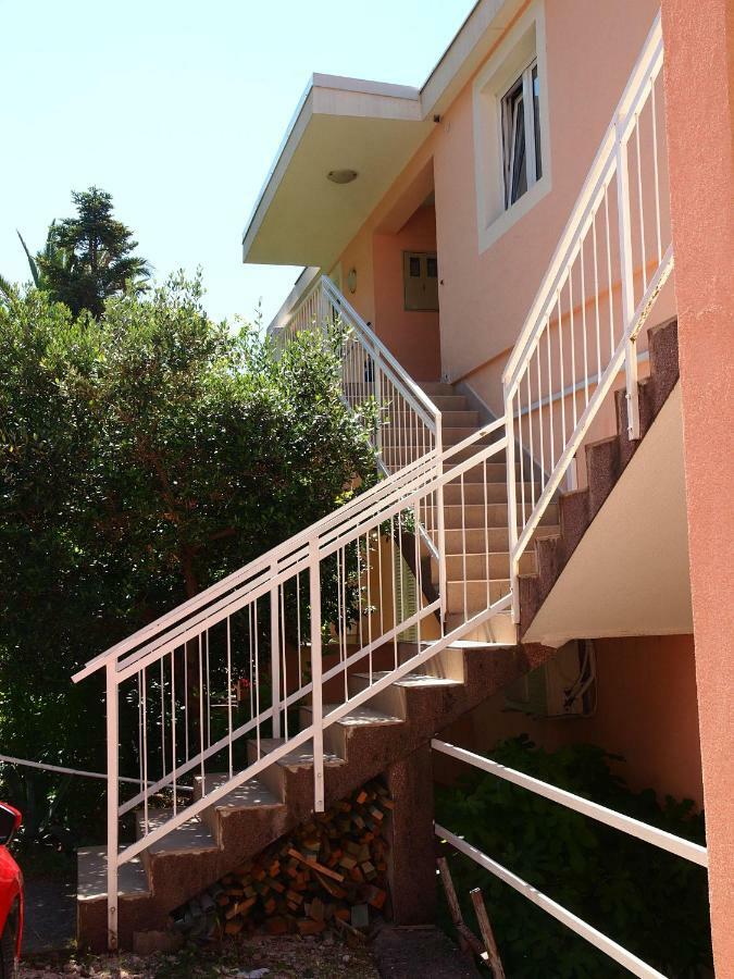 Apartmani Jela Makarska Bagian luar foto