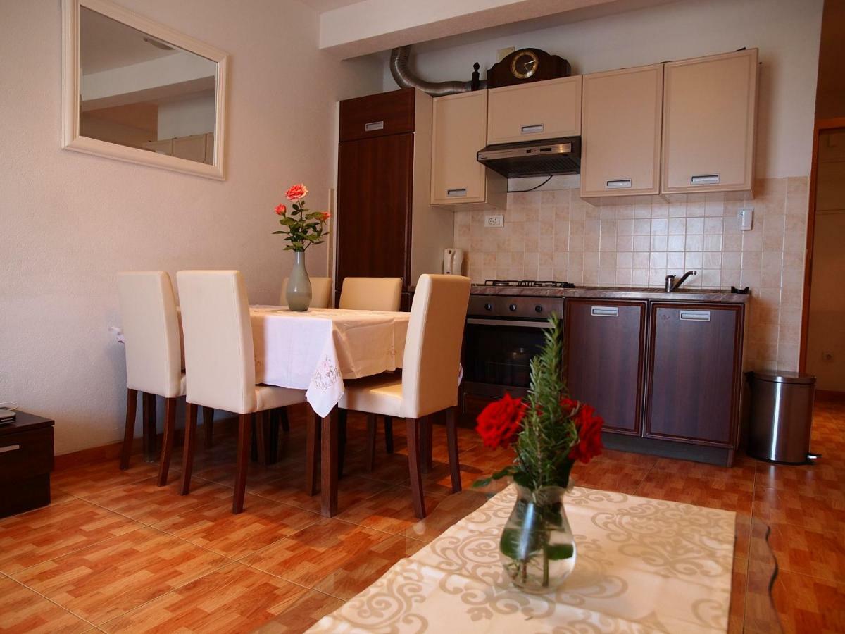 Apartmani Jela Makarska Bagian luar foto