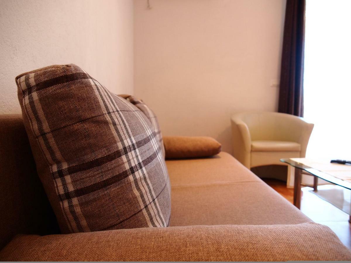 Apartmani Jela Makarska Bagian luar foto