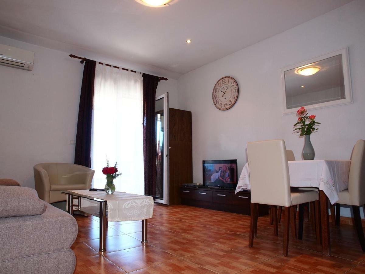 Apartmani Jela Makarska Bagian luar foto