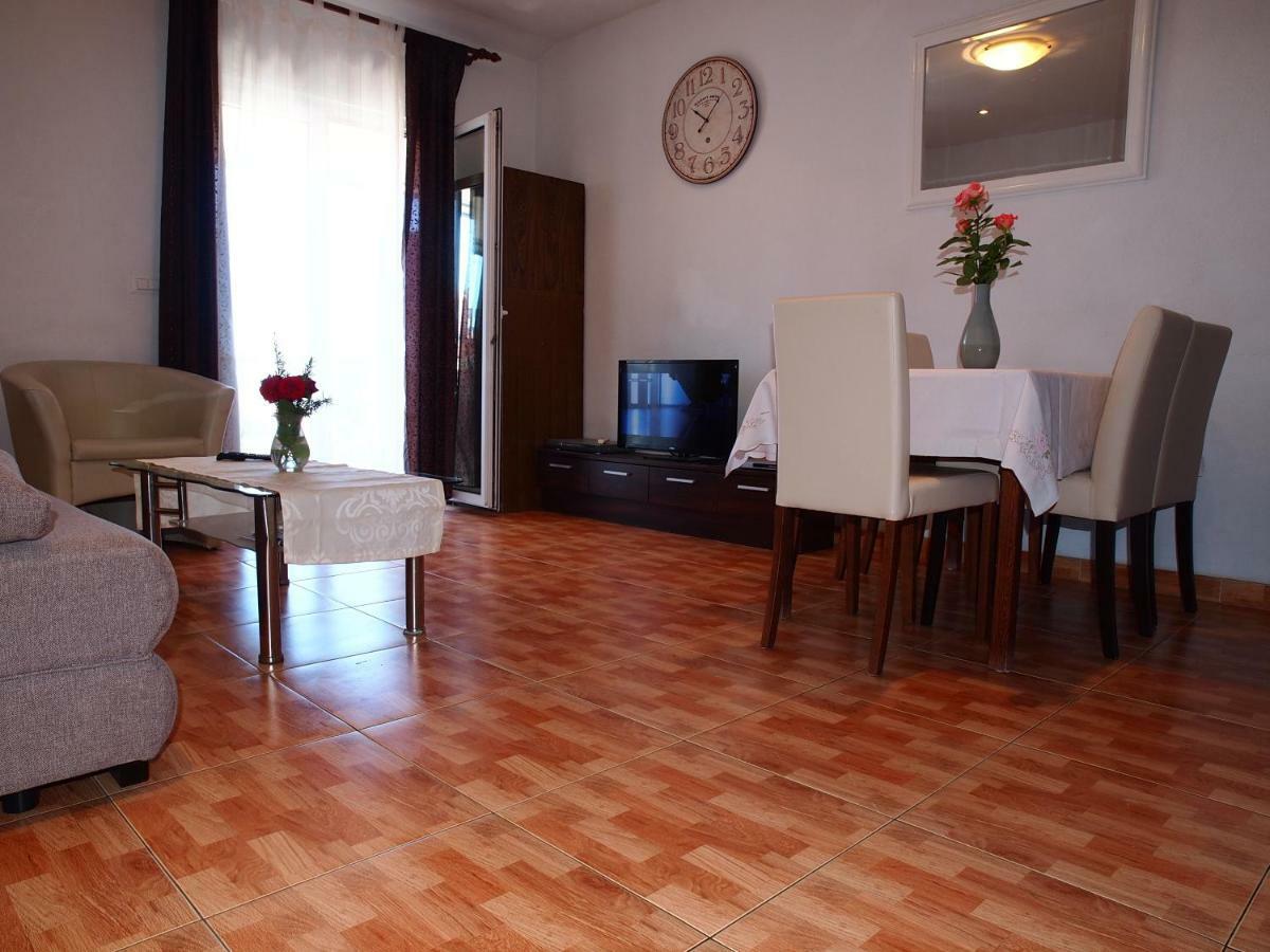 Apartmani Jela Makarska Bagian luar foto