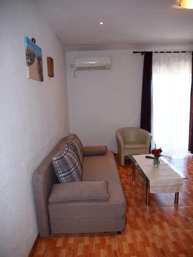 Apartmani Jela Makarska Bagian luar foto