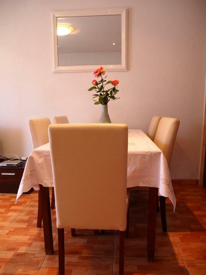 Apartmani Jela Makarska Bagian luar foto