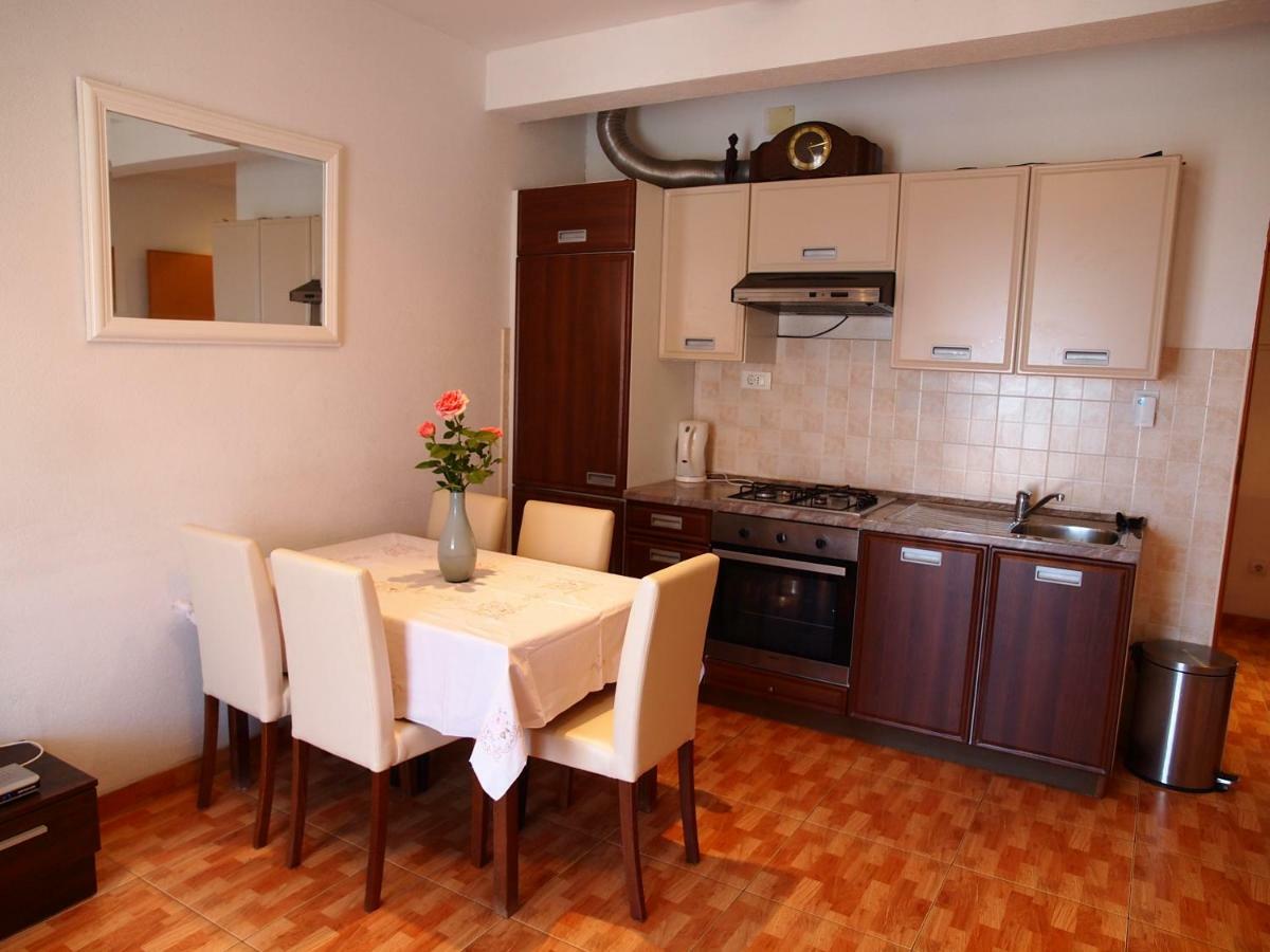 Apartmani Jela Makarska Bagian luar foto